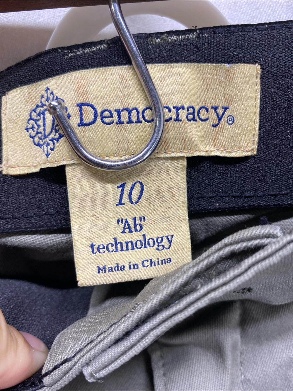 Democracy Olive Utility Ankle Cargo Pants Ab Technology Size 10 - Picture 2 of 8